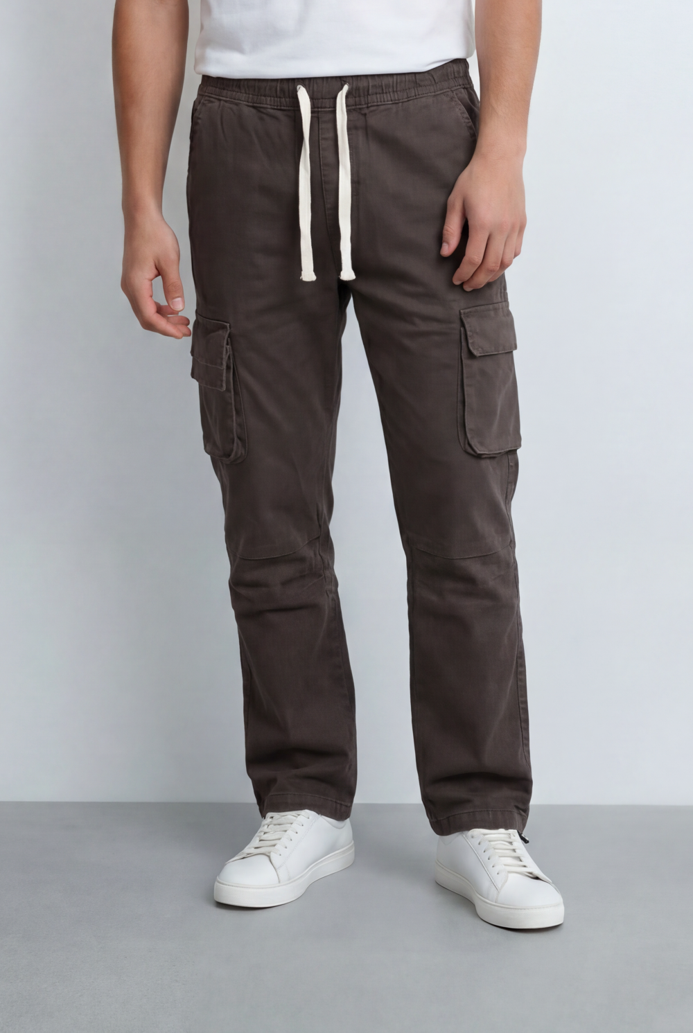 Men’s Cargo Pants Featuring Utility Side Pockets