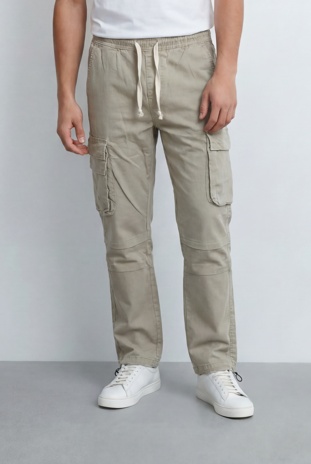 Men’s Cargo Pants Featuring Utility Side Pockets