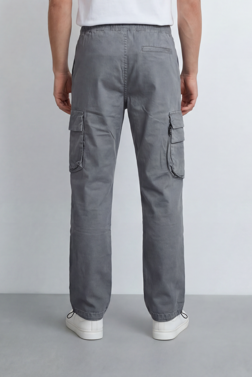 Men’s Cargo Pants Featuring Utility Side Pockets