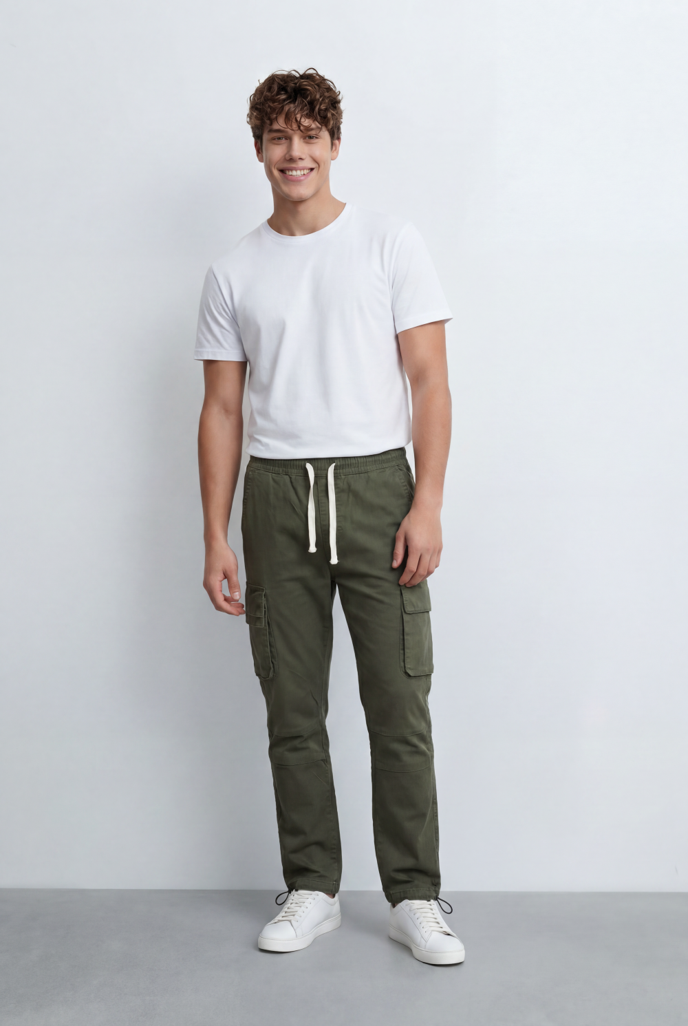Men’s Cargo Pants Featuring Utility Side Pockets