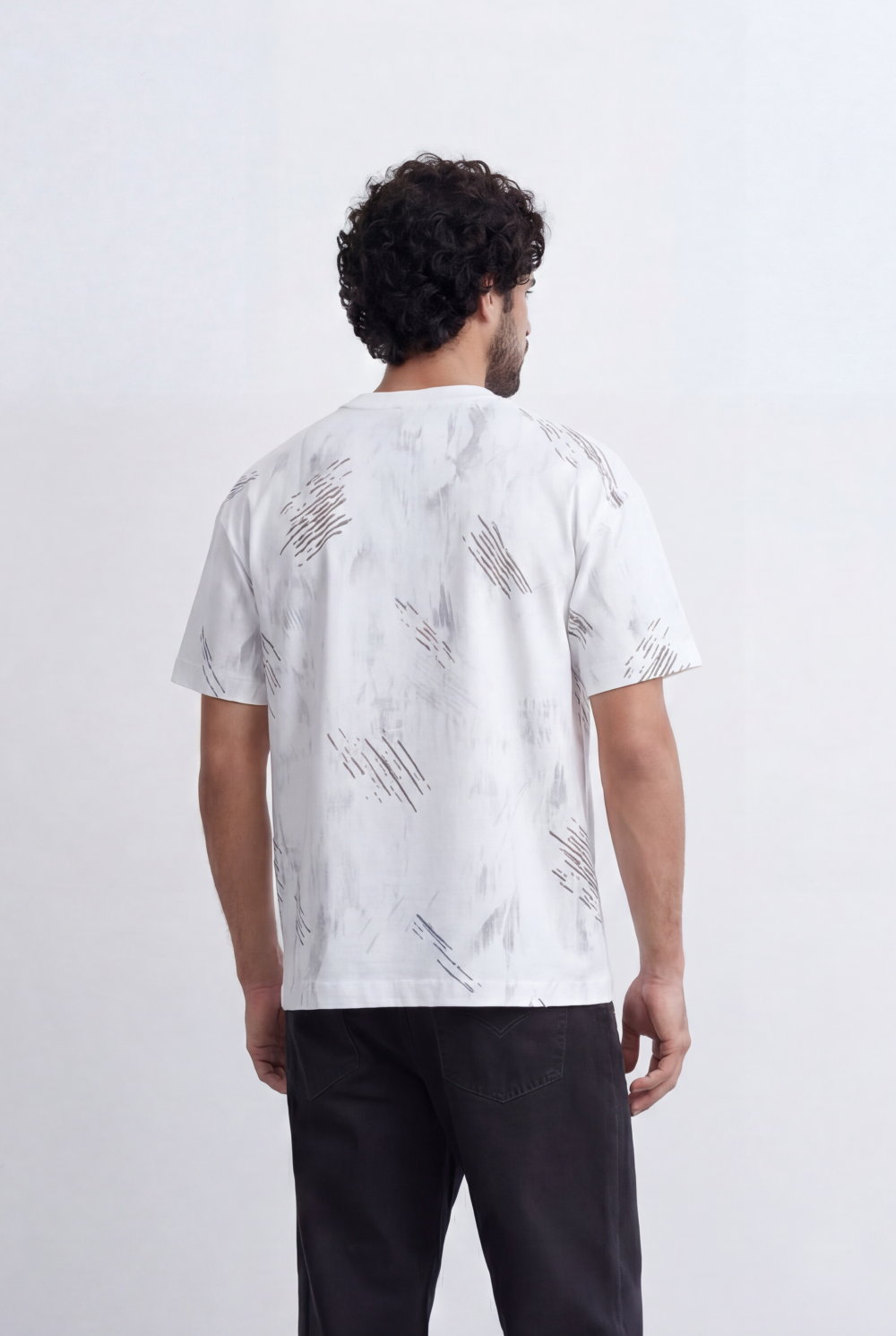 Men’s T-Shirt Brush Wash Effect Scribble Print