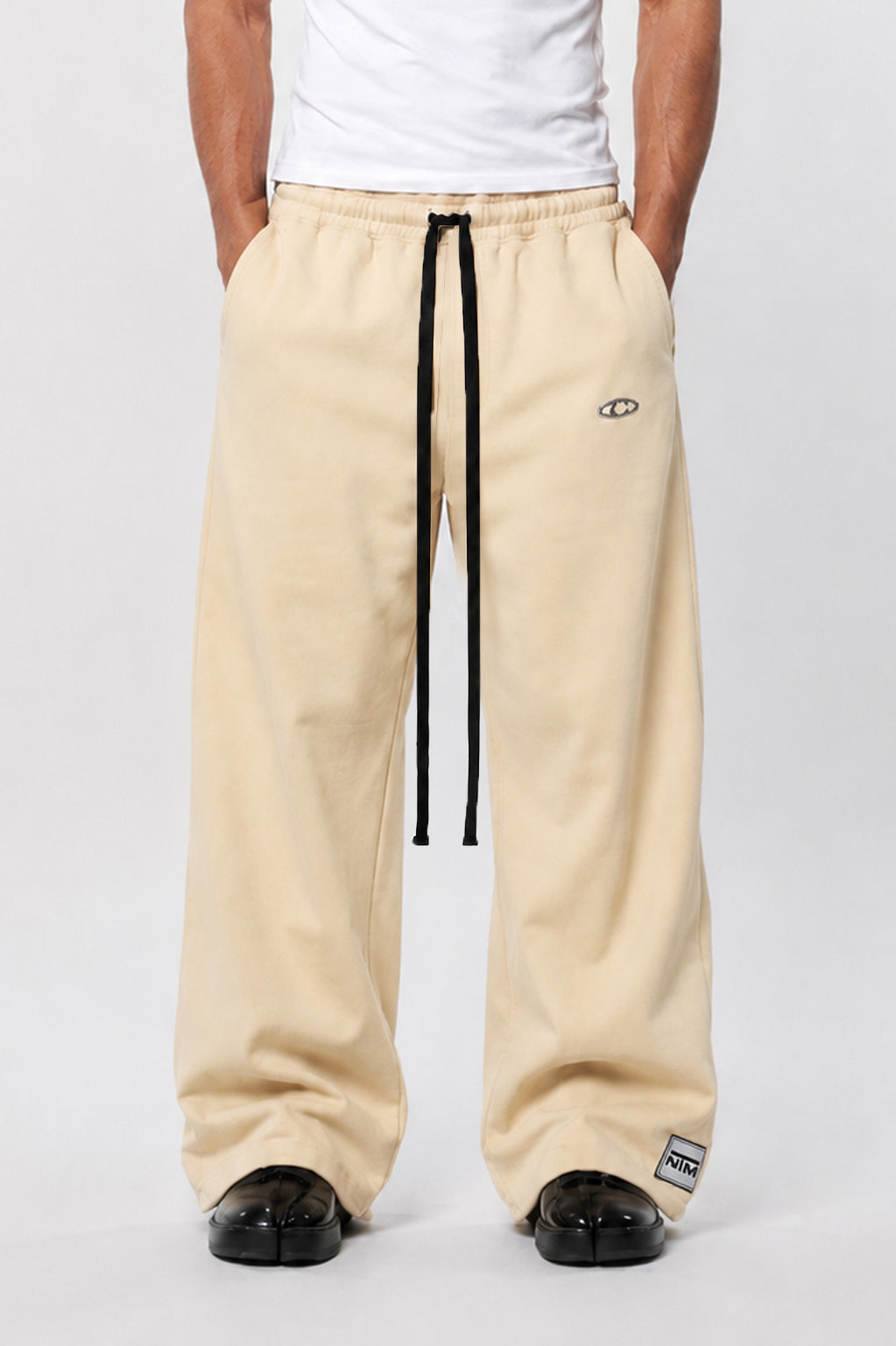 Tomatos Men's Wide-Leg Sweatpants | Oversized Fleece Pants