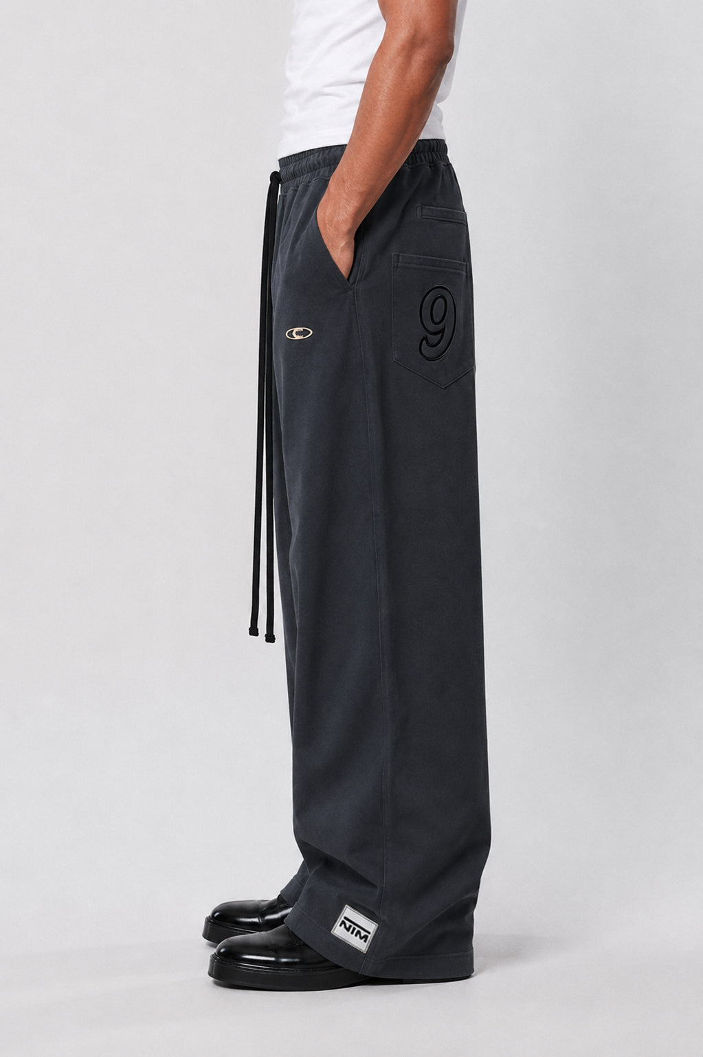 Tomatos Men's Wide-Leg Sweatpants | Oversized Fleece Pants