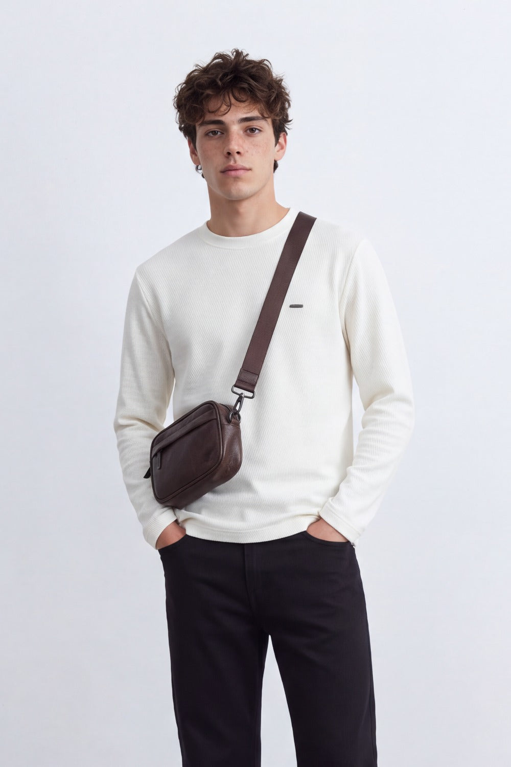 Tomatos Men's Classic Basic Long Sleeve Crewneck T-Shirt